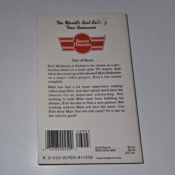 VTG Sweet Dreams #136 Stand By For Love Paperback Book Carol Macbain 1987 - Picture 3 of 10